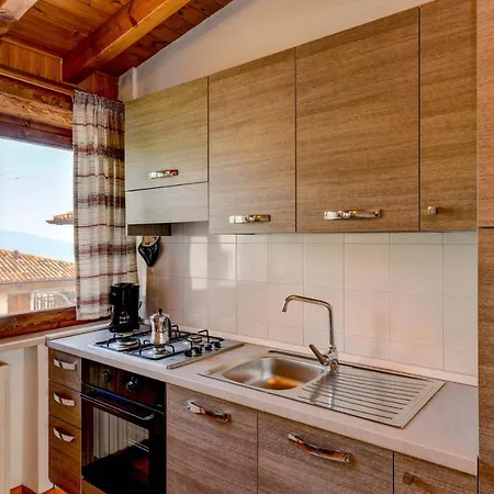 Apartamento Pietre Antiche 3 Gargnano
