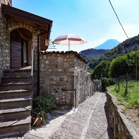 Apartamento Pietre Antiche 3 Gargnano